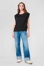 Load image into Gallery viewer, Le Temps Des Cerises - Fraser T-Shirt - Black