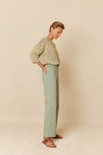 Load image into Gallery viewer, Indi And Cold - Fran Jean - Lichen 570