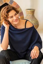 Load image into Gallery viewer, Esperance & Co - Cashmere Topper - Midnight