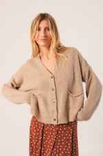 Load image into Gallery viewer, Indi And cold - Cashmere Cardigan - Beige