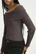 Load image into Gallery viewer, Gestuz - SilviGZ Rib Long Sleeve Off Shoulder Top - Warm Grey Metallic
