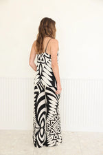 Load image into Gallery viewer, Nassaya - Noveau Cami - Black