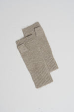 Load image into Gallery viewer, Indi And Cold - Aloe Mittens 702