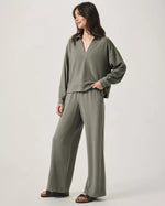 Load image into Gallery viewer, Splendid - Waffle Scuba Polo Sweatshirt - Soft Vob