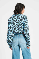 Load image into Gallery viewer, Pom Amsterdam - Wild Flowers Blue Blouse