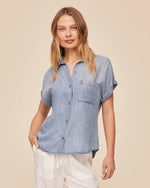 Load image into Gallery viewer, Bella Dahl - Short Sleeve Pocket Button Down Shirt - Worn Blue Wash