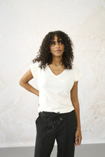 Load image into Gallery viewer, Kaffe - KAlise T-Shirt - Chalk
