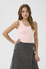 Load image into Gallery viewer, Kaffe - KAomi Top - Lotus
