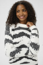 Load image into Gallery viewer, Kaffe - KAbiva Knit Pullover - Chalk Black Animal
