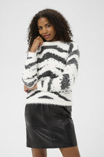 Load image into Gallery viewer, Kaffe - KAbiva Knit Pullover - Chalk Black Animal
