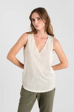 Load image into Gallery viewer, Le Temps Des Cerises - Garci Singlet Top - Shell

