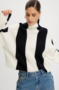 Gestuz - Risane Short Wool Pullover - Black/ off White