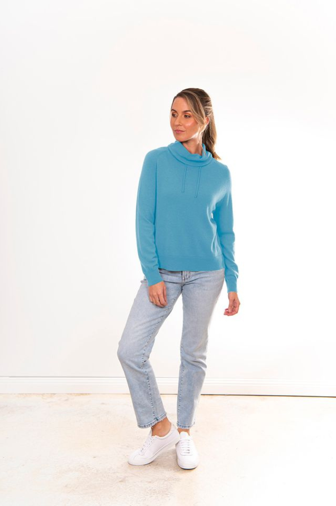 Bridge And Lord - Snood Neck Pullover - Frosted Blue