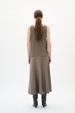 Load image into Gallery viewer, In Wear - Silky Classic Skirt - Sandy Grey
