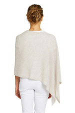 Load image into Gallery viewer, Esperance &amp; Co - Classic Cashmere Topper - Latte
