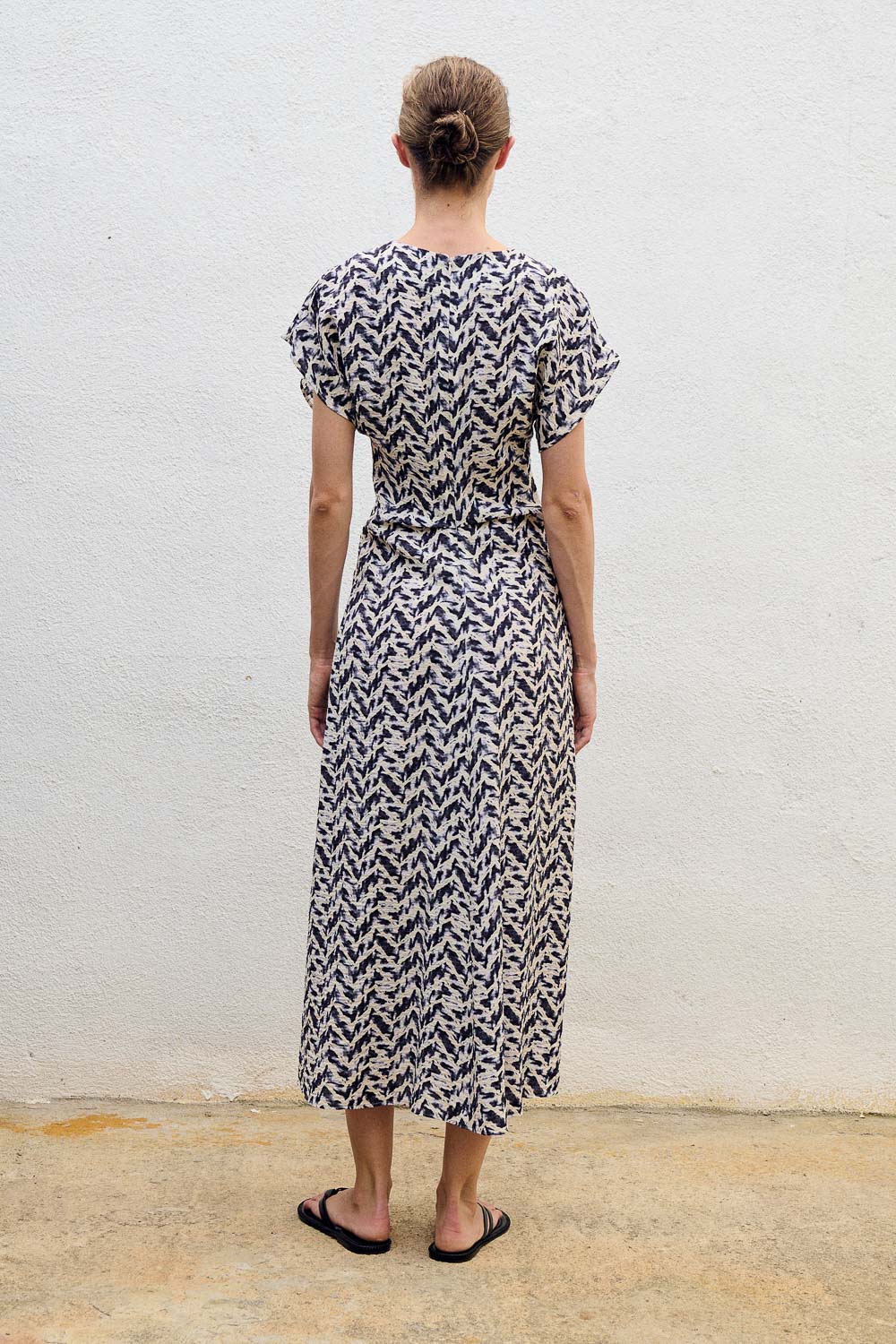 Sita Murt - Printed V-Neck Dress - 9000 One Colour