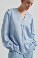 Load image into Gallery viewer, Second Female - Barri Silky Blouse - Cashmere Blue
