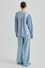 Load image into Gallery viewer, Second Female - Barri Silky Blouse - Cashmere Blue
