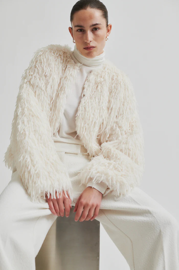 Second Female - Amani Shaggy Jacket - Coconut Milk