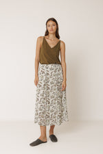 Load image into Gallery viewer, Indi And Cold - Falda - Khaki 118
