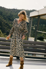 Load image into Gallery viewer, Indi And Cold - Viscose Midi Dress - Beige 170
