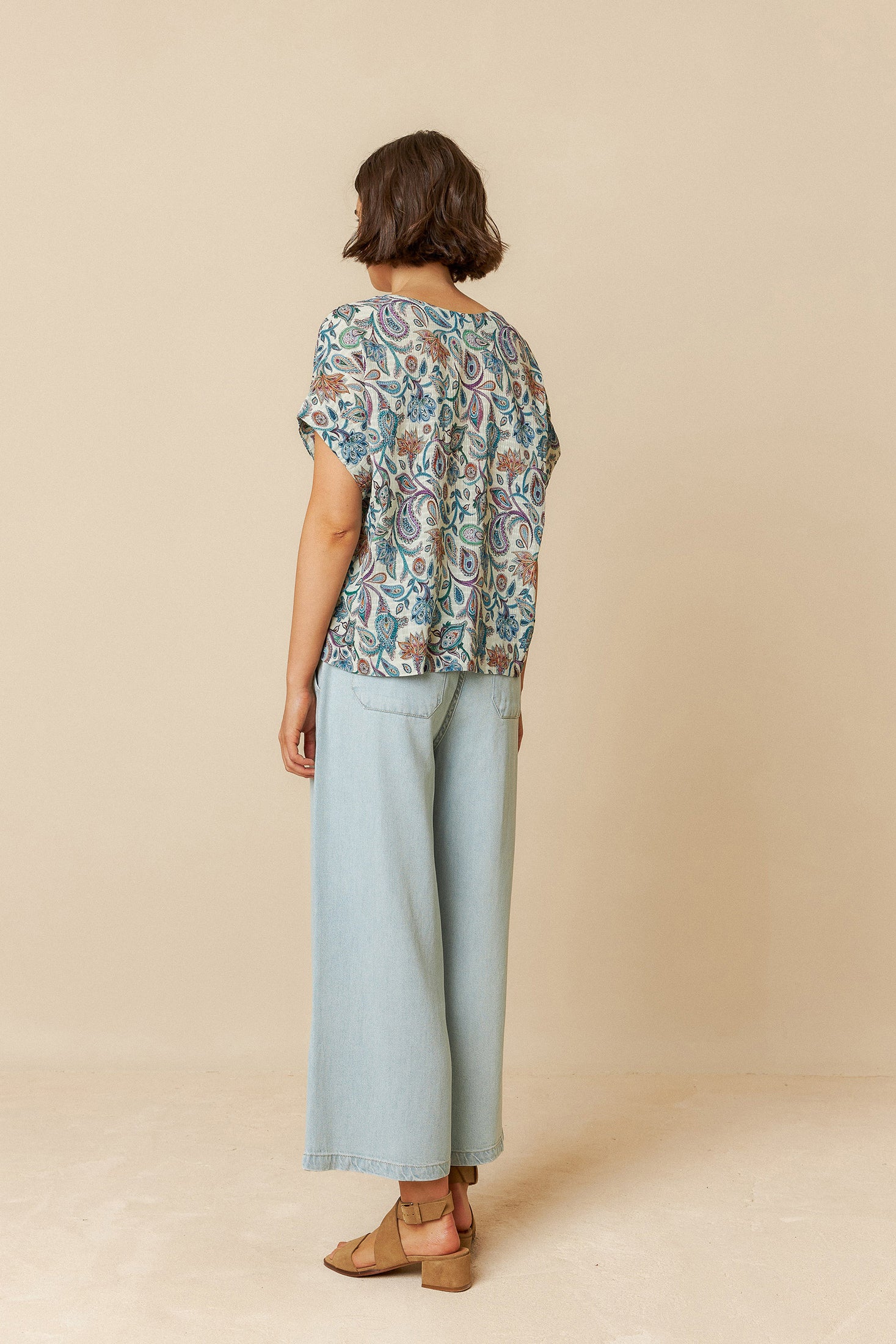 Indi And Cold - Paisley Crop Shirt - Multicolour 191