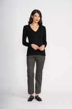 Load image into Gallery viewer, Foil - Seams Perfect Top - Black
