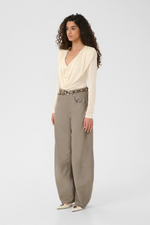 Load image into Gallery viewer, Gestuz - Laily Blouse - Egret
