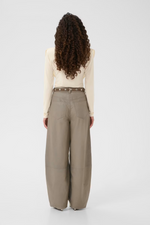 Load image into Gallery viewer, Gestuz - Laily Blouse - Egret
