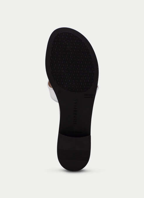 Hispanitas - Flat Yakarta Sandal - Black/White