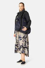 Load image into Gallery viewer, Ilse Jacobsen - All Weather Shopper - Dark Indigo
