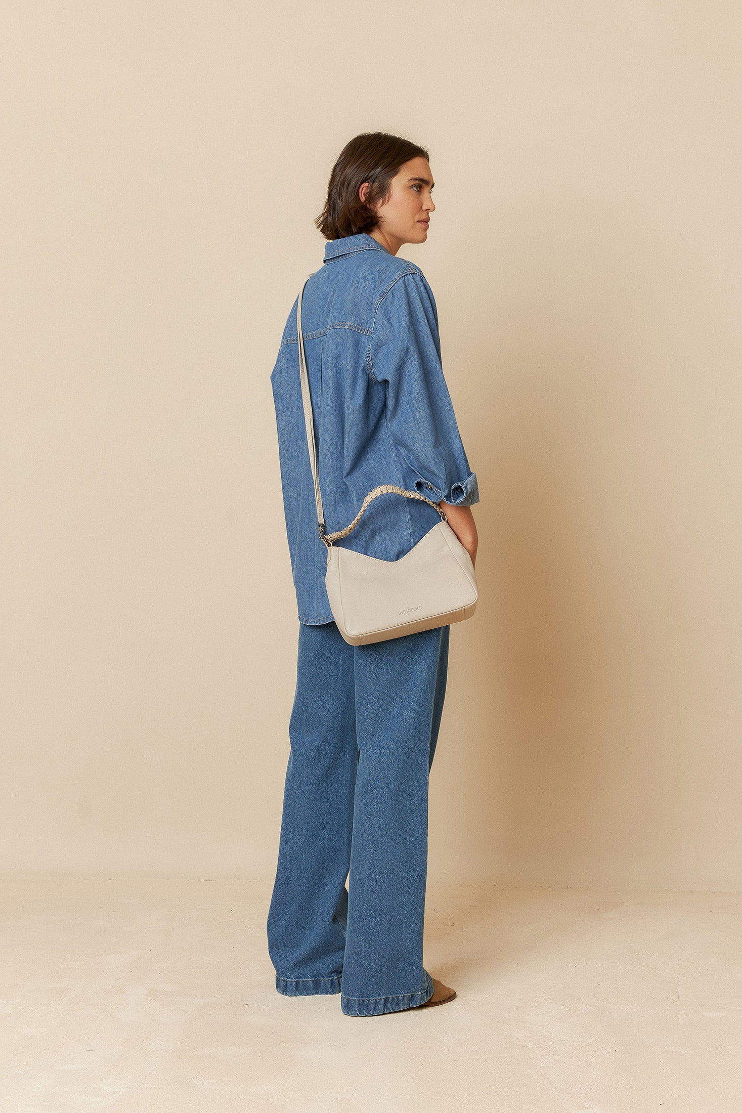 Indi And Cold - Leather Bag With Braided Handle - Crudo 730