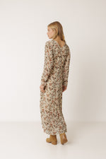 Load image into Gallery viewer, Indi And Cold - Lantern Sleeve Dress - Linen 195
