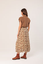 Load image into Gallery viewer, Indi And Cold - Batik Midi Skirt - Linen 196

