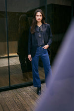 Load image into Gallery viewer, Lania - Crown Top - Crown Print
