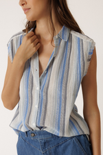 Load image into Gallery viewer, Indi And Cold - Lore Camisa Top - Azul
