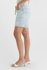 Load image into Gallery viewer, Le Temps Des Cerises - Mado Denim Shorts - Blue/White
