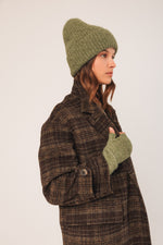 Load image into Gallery viewer, Indi And cold - Mint Beanie 701
