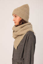 Load image into Gallery viewer, Indi And cold - Aloe Beanie 701
