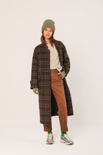 Load image into Gallery viewer, Indi And Cold - Mint Mittens 702
