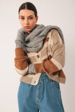 Load image into Gallery viewer, Indi And Cold - Grey Vigor Mittens 702
