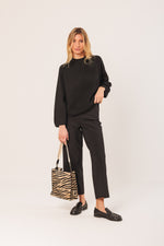 Load image into Gallery viewer, Indi And Cold - Leather Bucket Tote Bag - Black 735
