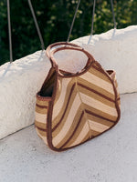 Load image into Gallery viewer, Indi And Cold - Herringbone Shopping Bolsos Bag - Chocolate 665
