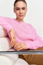 Load image into Gallery viewer, Rich And Royal - Boat Neck Seamless Knit - Soft Orchid
