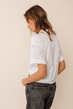 Load image into Gallery viewer, Indi And Cold - Combined Embroidery Short Sleeve Shirt - Blanco 350
