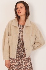 Load image into Gallery viewer, Indi And Cold - Fur Jacket - Cream
