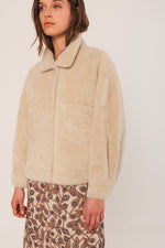Load image into Gallery viewer, Indi And Cold - Fur Jacket - Cream 650

