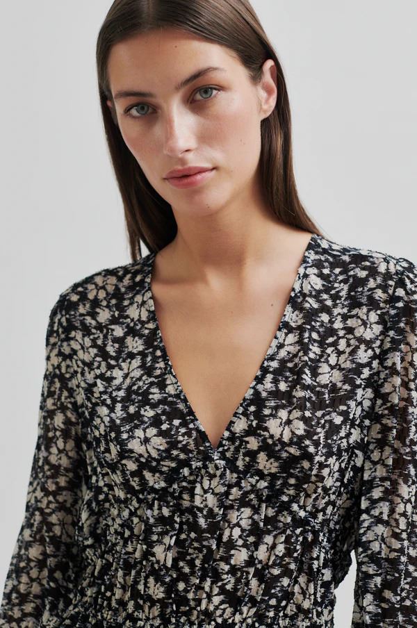Second Female - Scratch Blouse - Black