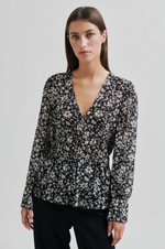 Load image into Gallery viewer, Second Female - Scratch Blouse - Black
