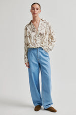 Load image into Gallery viewer, Second Female - Soil Print Twist Front Shirt - Eggnog
